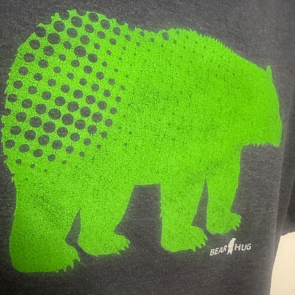 Ajaxx63 Bear T Shirt 19.5" armpit to armpit Cotton blend Gently worn No size - Picture 3 of 4